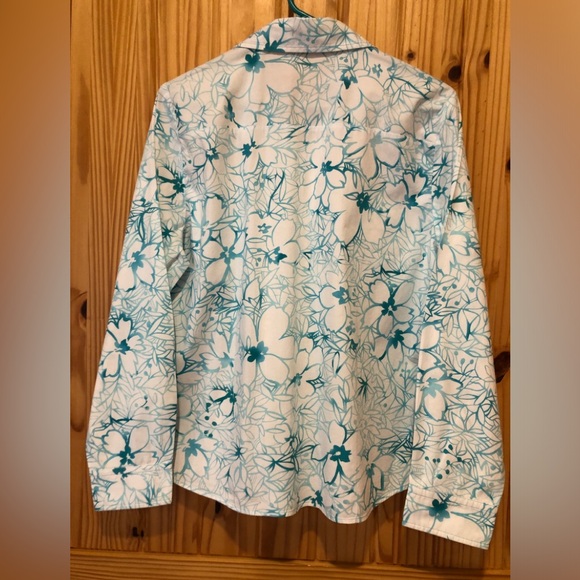 Passports Teal and White Blouse - Picture 2 of 6